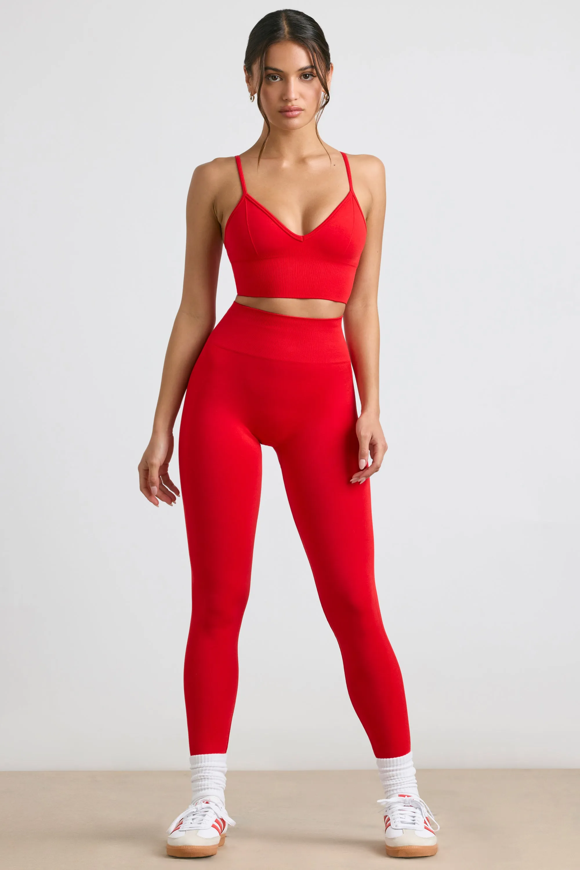 Admired - High-Waist Define Luxe Leggings in Red