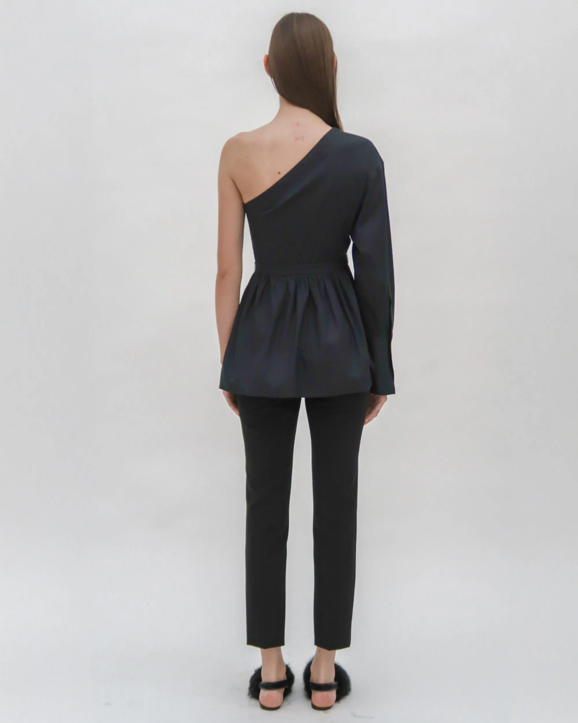 ASYMMETRIC ONE SHOULDER SHIRT