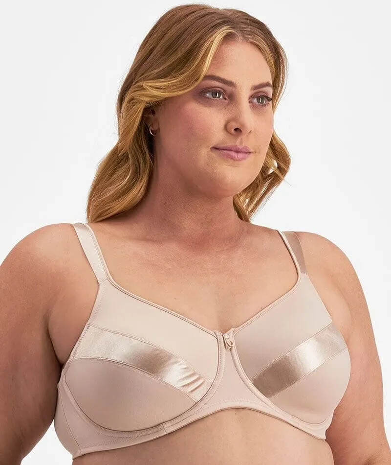 Berlei Minimising Comfort Bra - Soft Powder