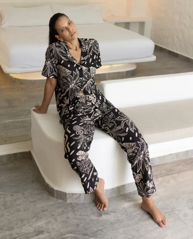 Black Tropic Pants / T-shirt
