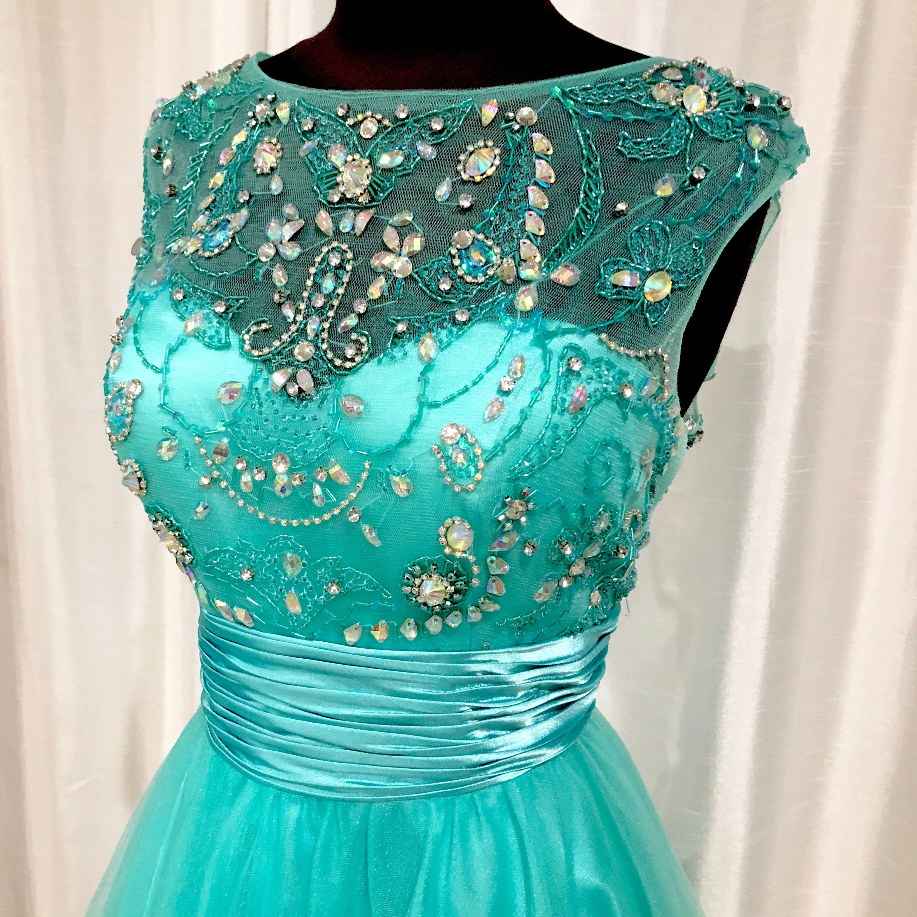 BOUTIQUE Short Light Blue Gown Size M