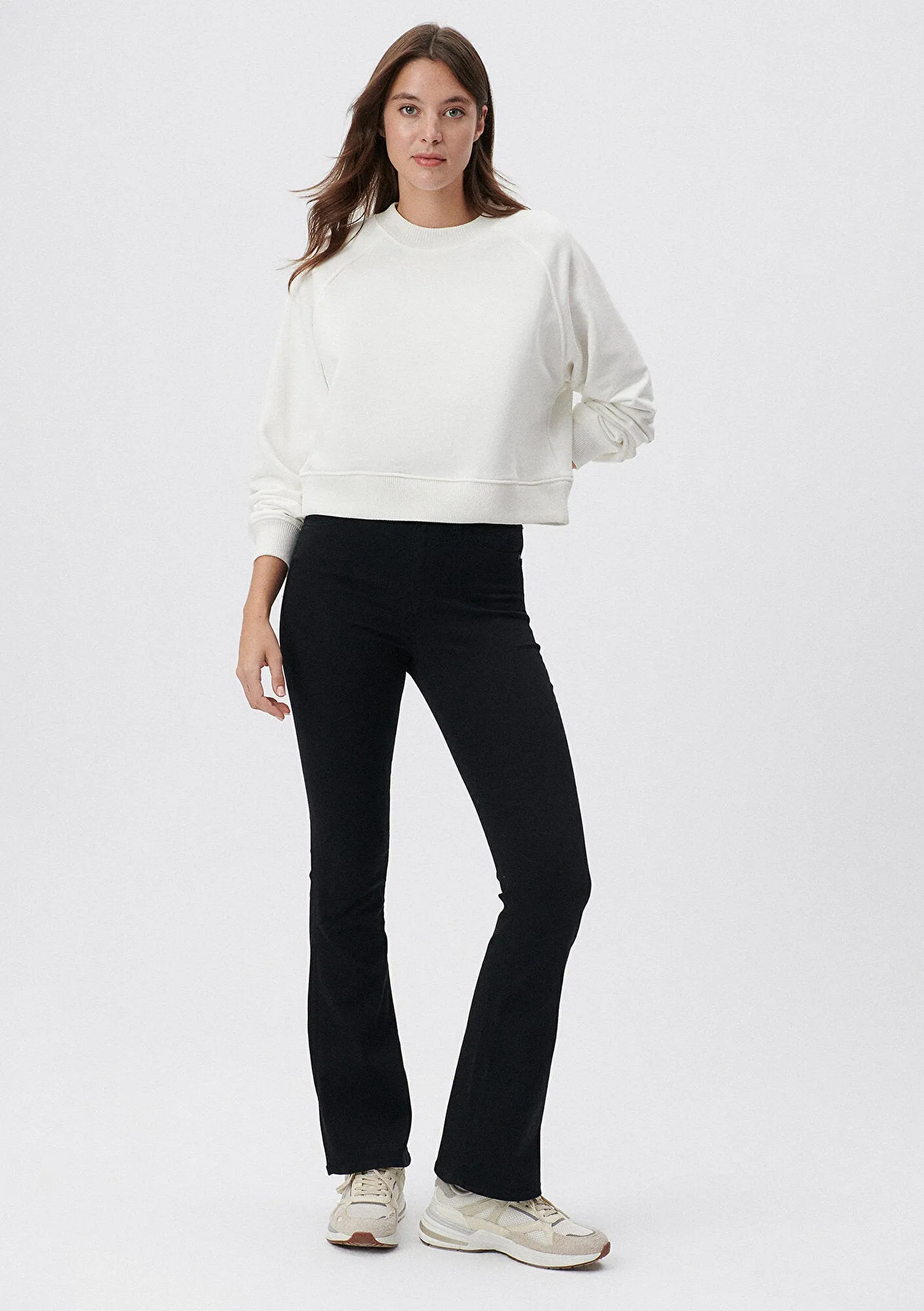 Broadway Black Stretch Jean Pants