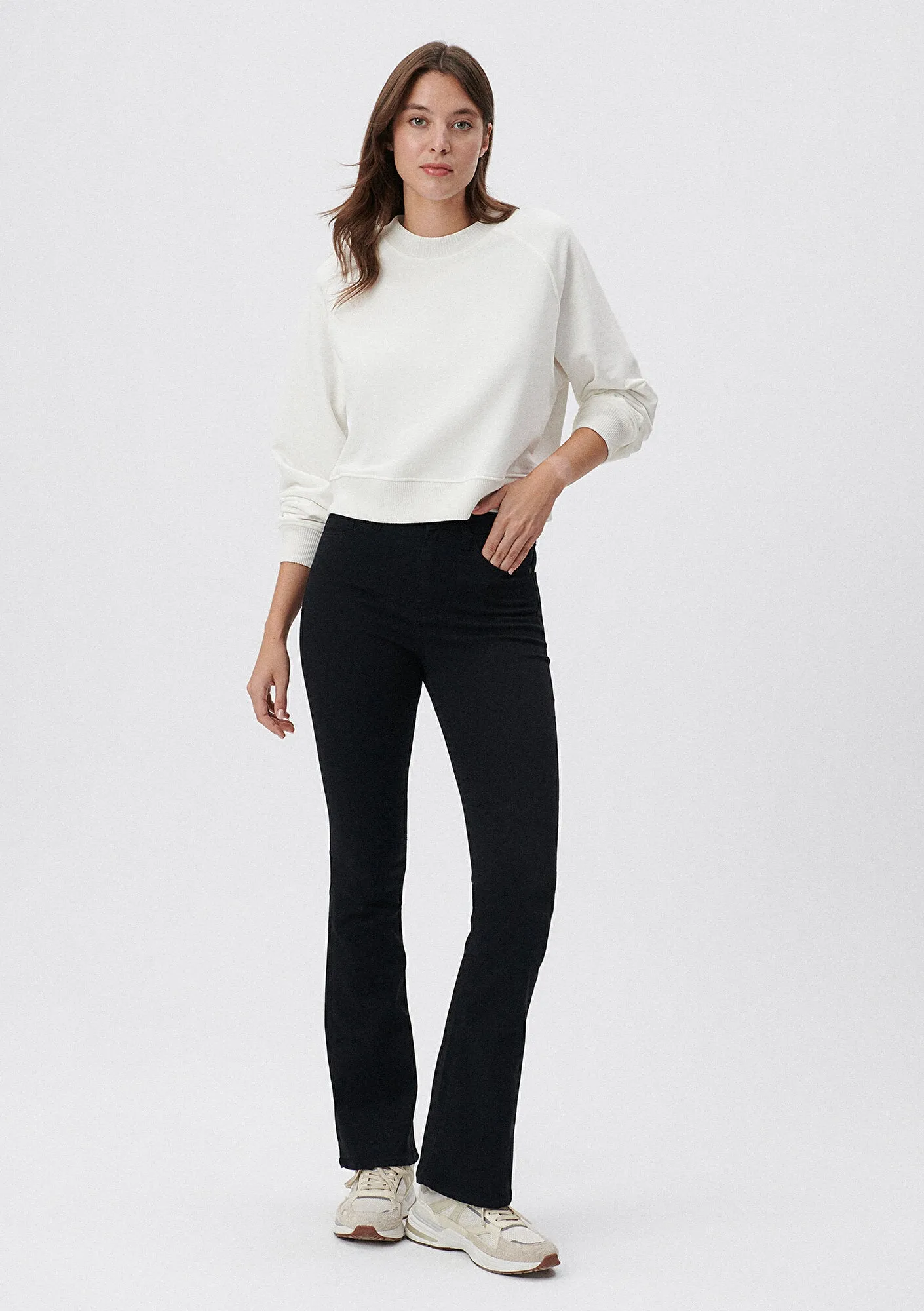 Broadway Black Stretch Jean Pants