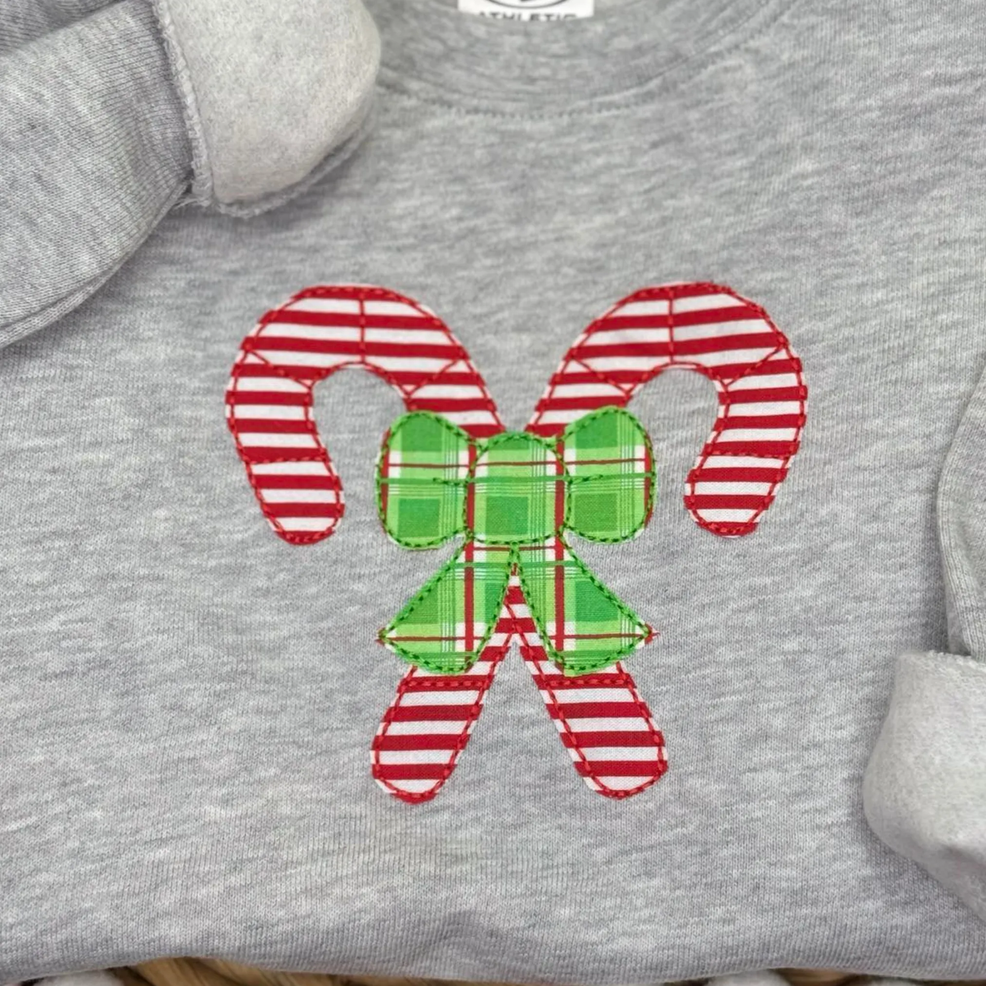 Candy Canes SIMPLE Small Crossed with a Bow Bean Stitch Applique