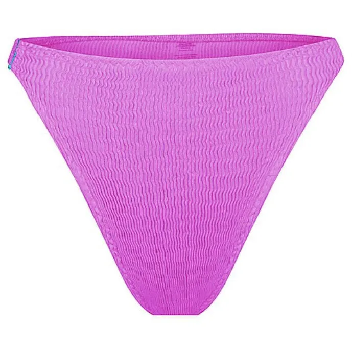 Cleonie | CHANNEL BRIEF