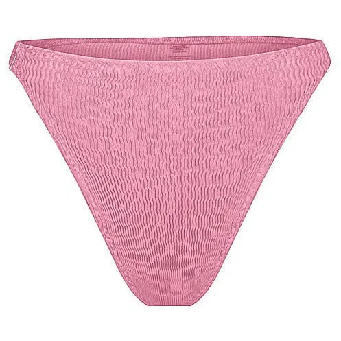 Cleonie | CHANNEL BRIEF