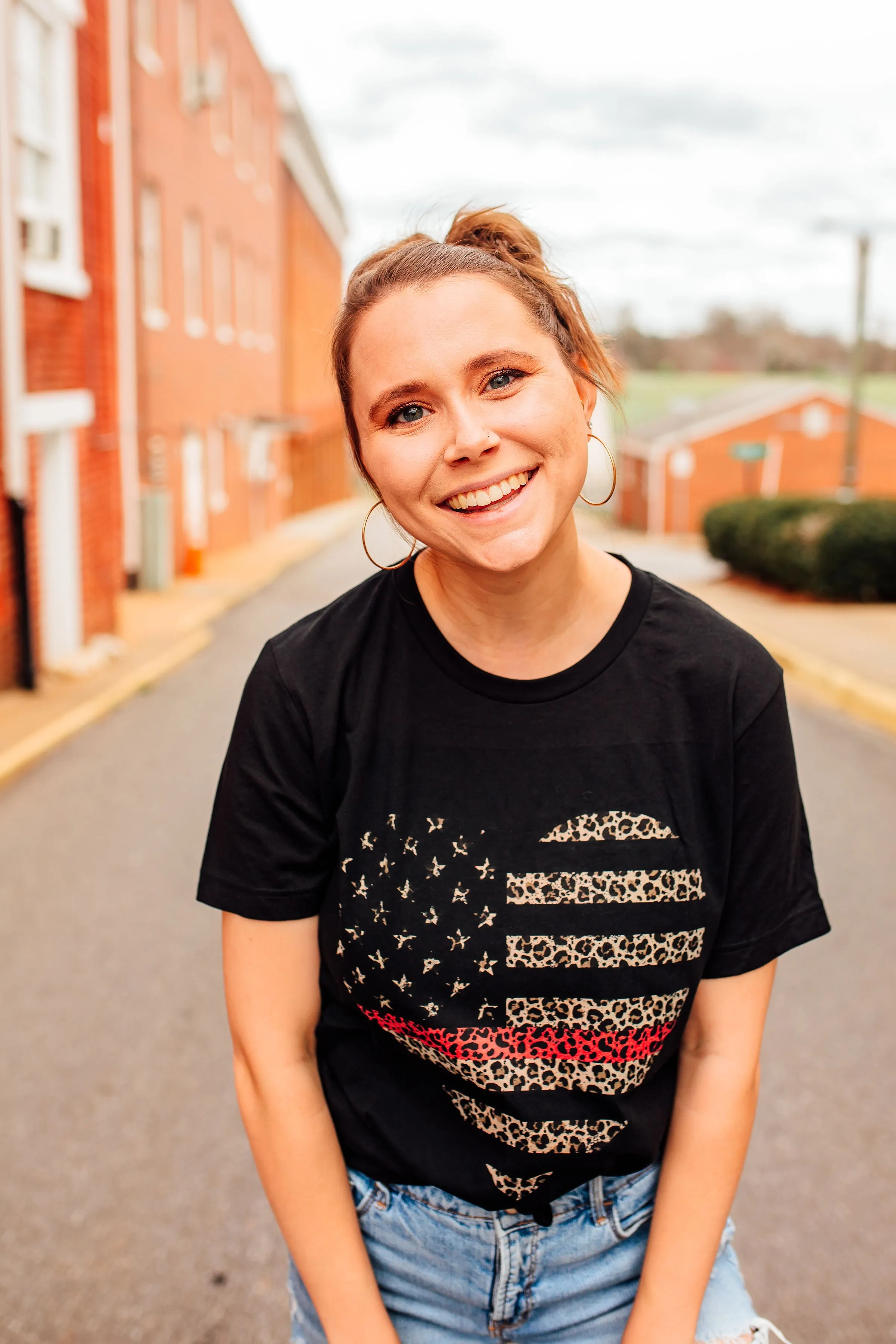Distressed Leopard Heart Flag © Unisex Tee (Thin Red Line)