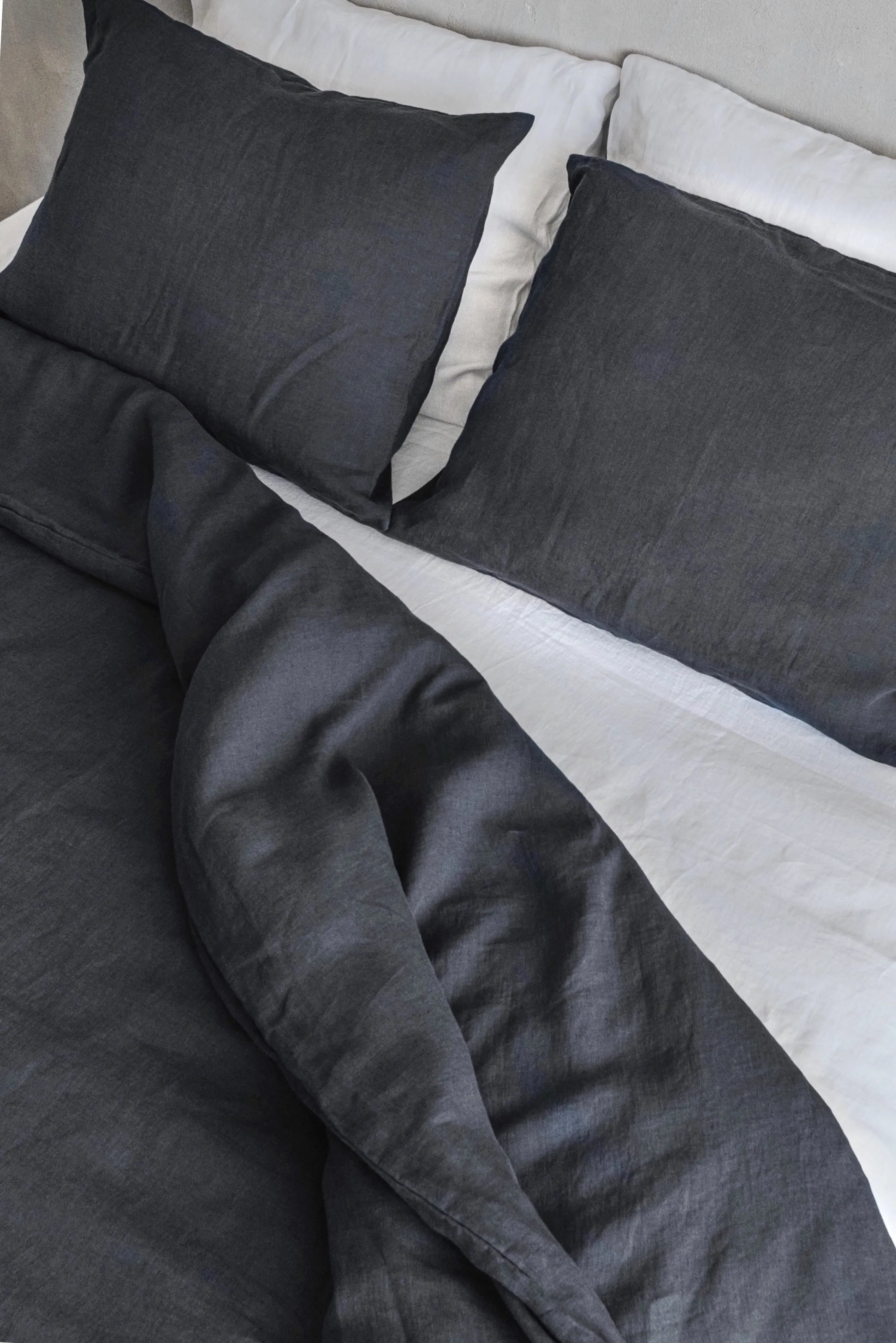 Duvet Cover and Pillowcases Set - Dark Gray