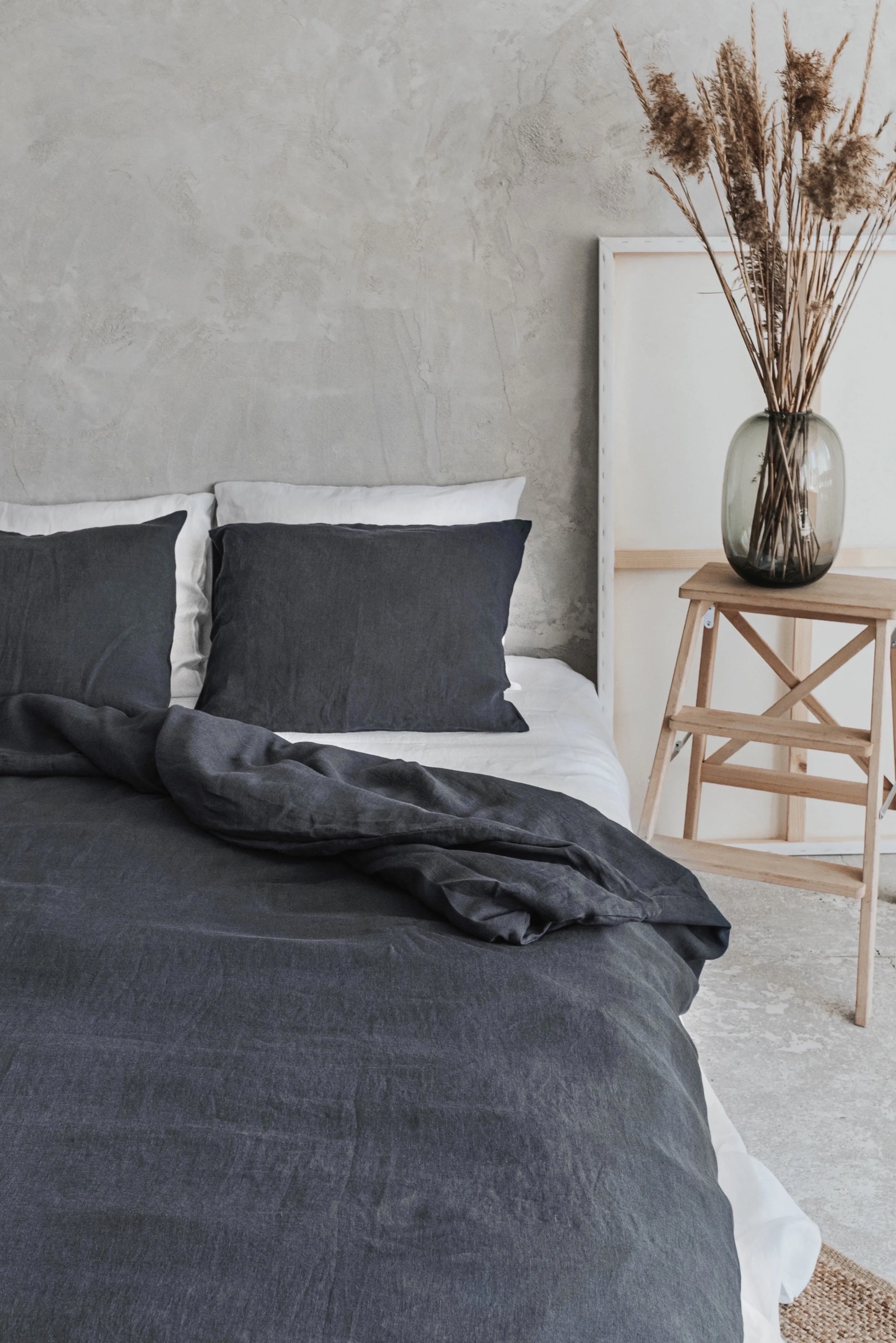 Duvet Cover and Pillowcases Set - Dark Gray