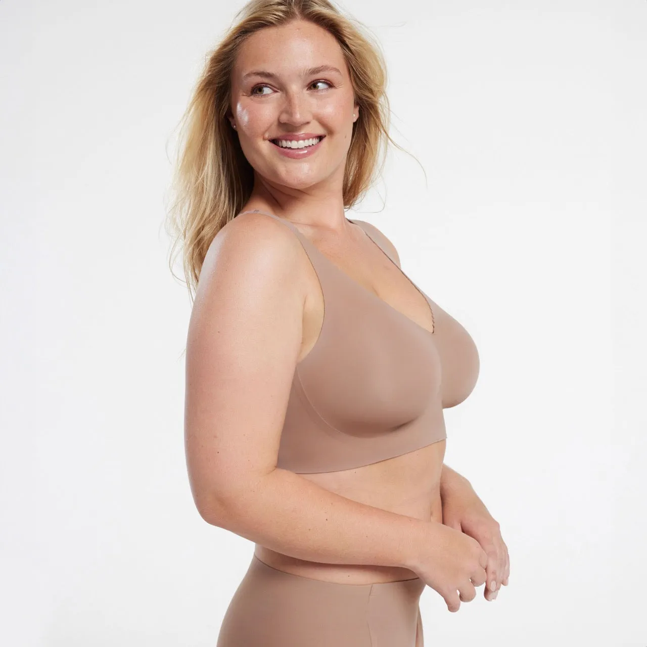 Evelyn & Bobbie - Beyond Bra