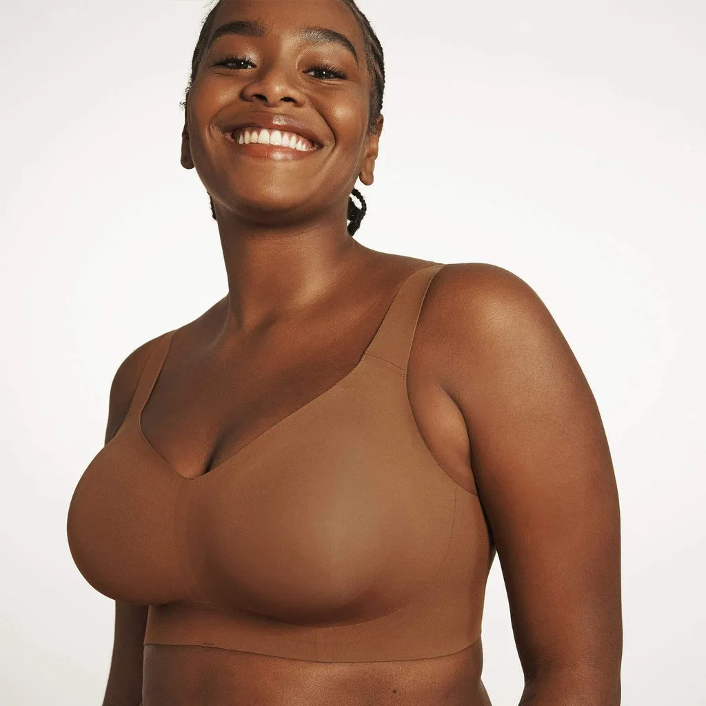 Evelyn & Bobbie - Beyond Bra