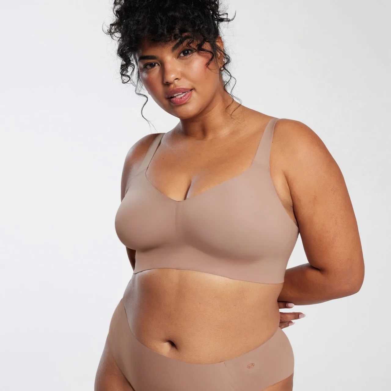 Evelyn & Bobbie - Beyond Bra