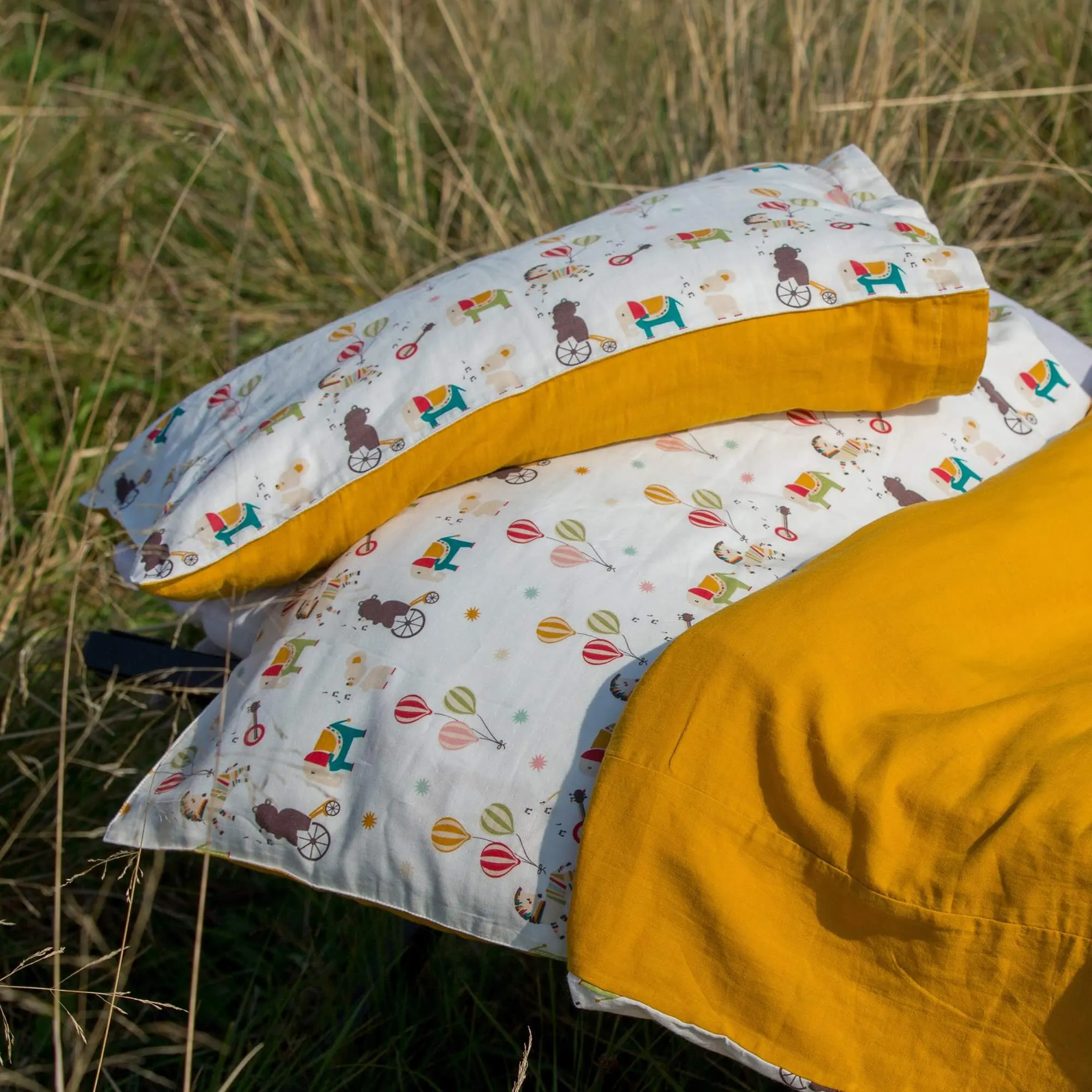 Jamboree Organic Duvet & Pillow Bed Set