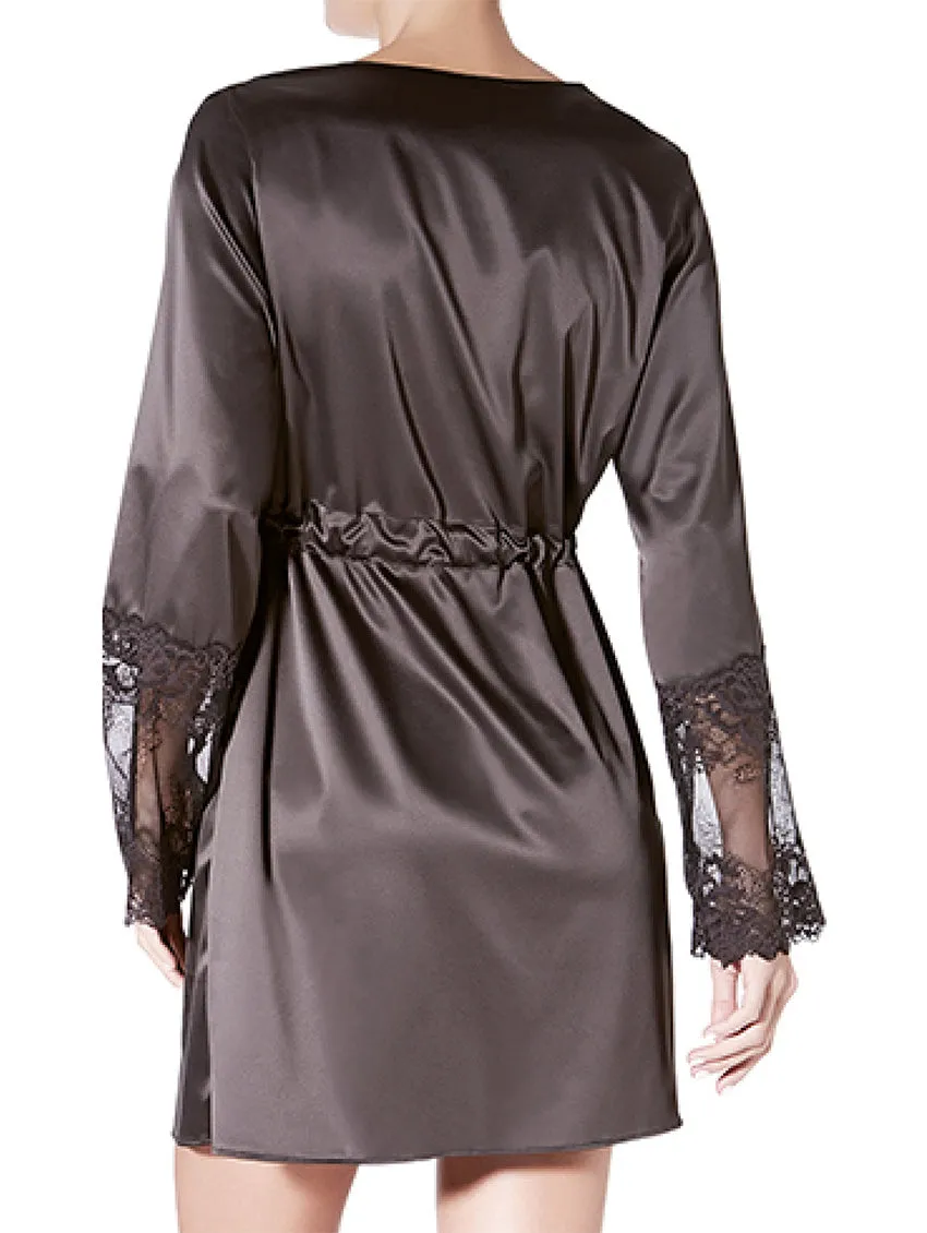 Janira Robe