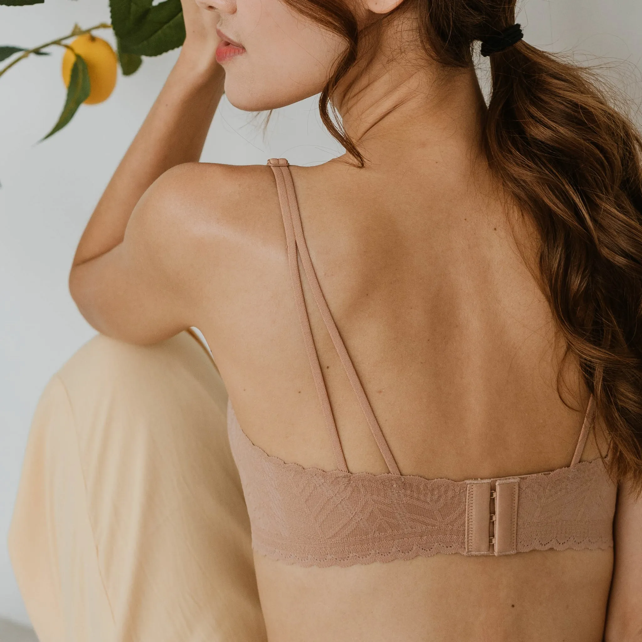 Lace Meets Comfort Seamless Wireless Bra in Warm Nude (Size L & XL Only)