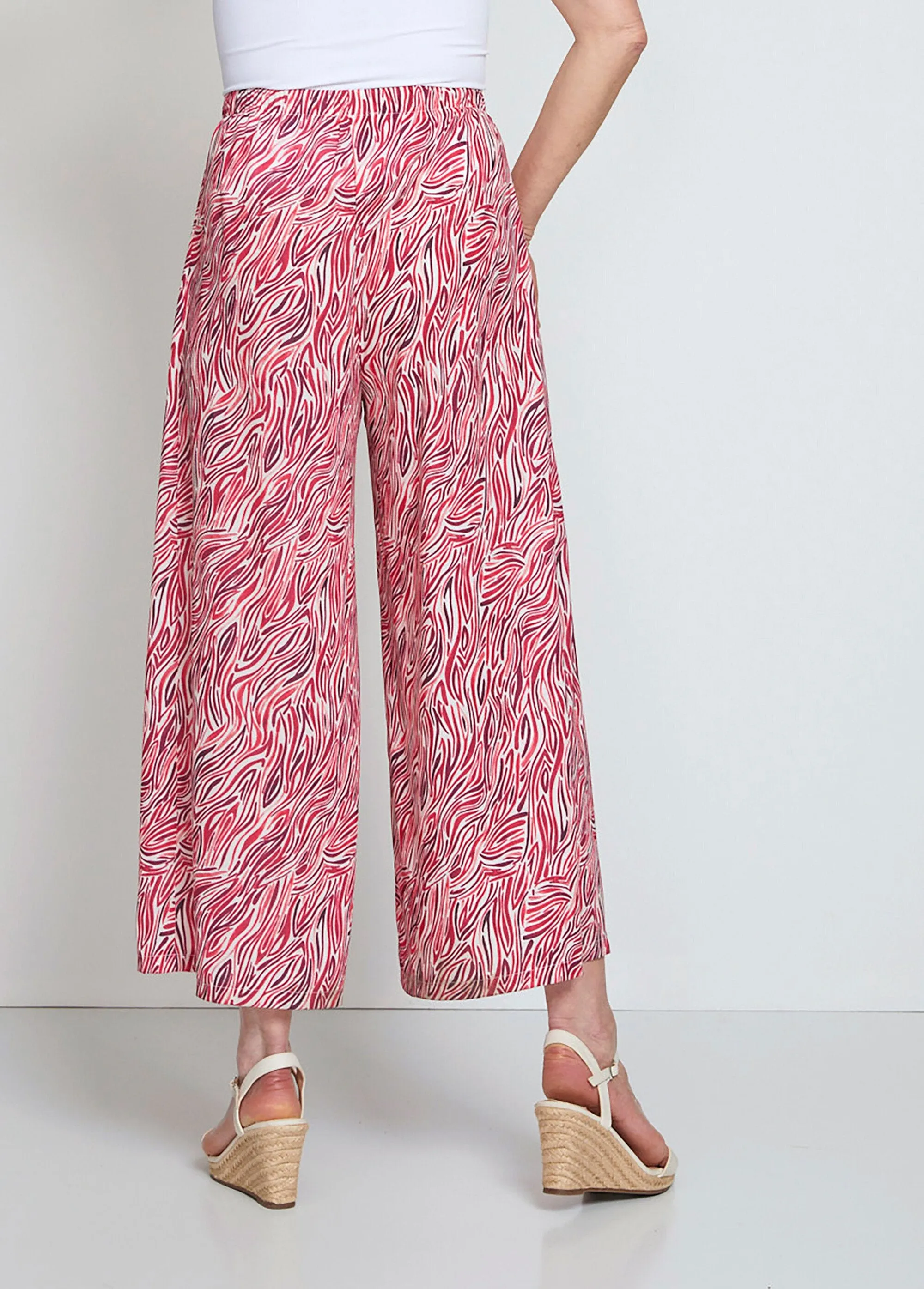 Loose elasticated waist skirt-pants