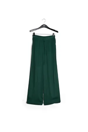 Loose pants