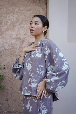 LYLA KURUNG IN GREY