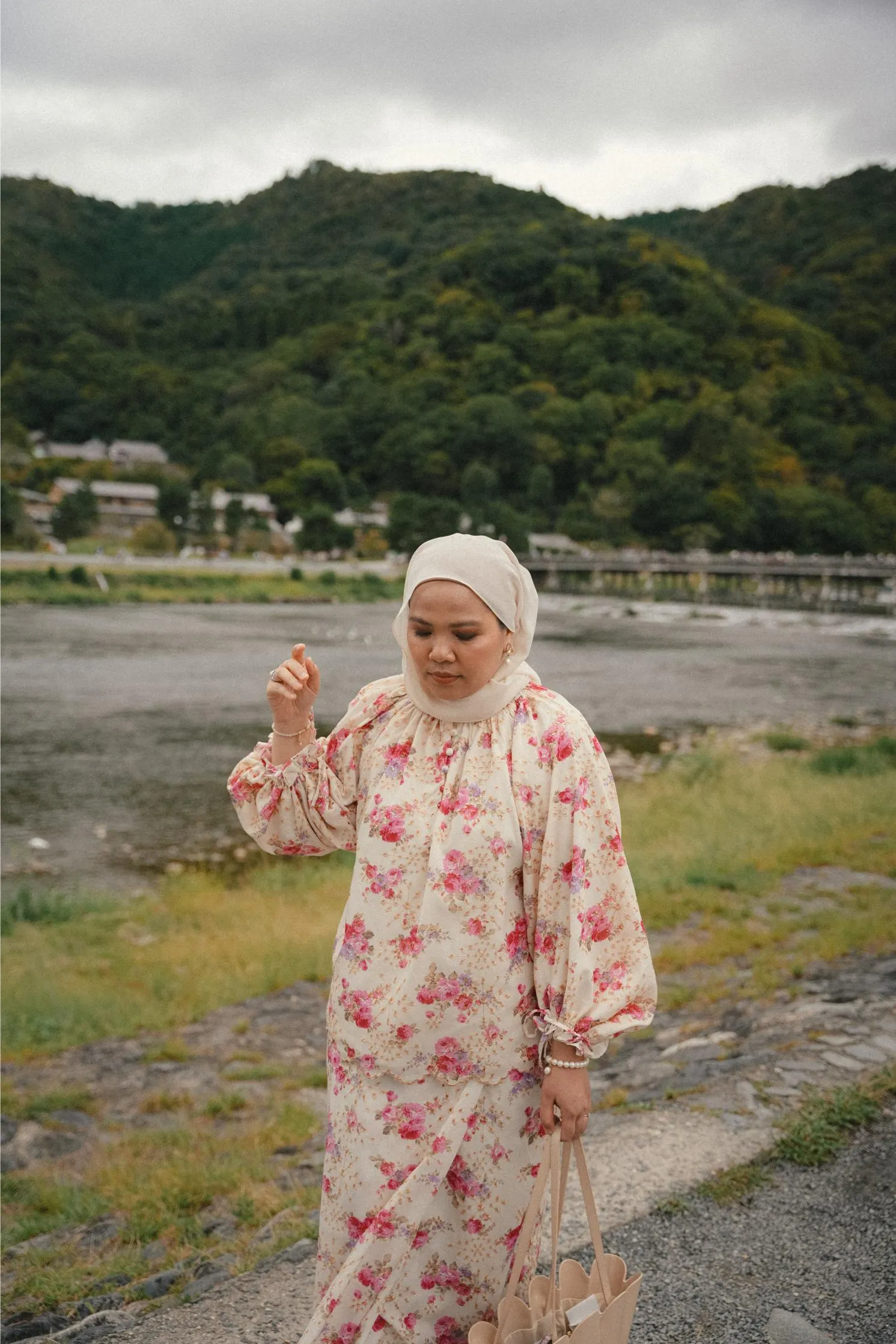 LYLA KURUNG IN SPRING