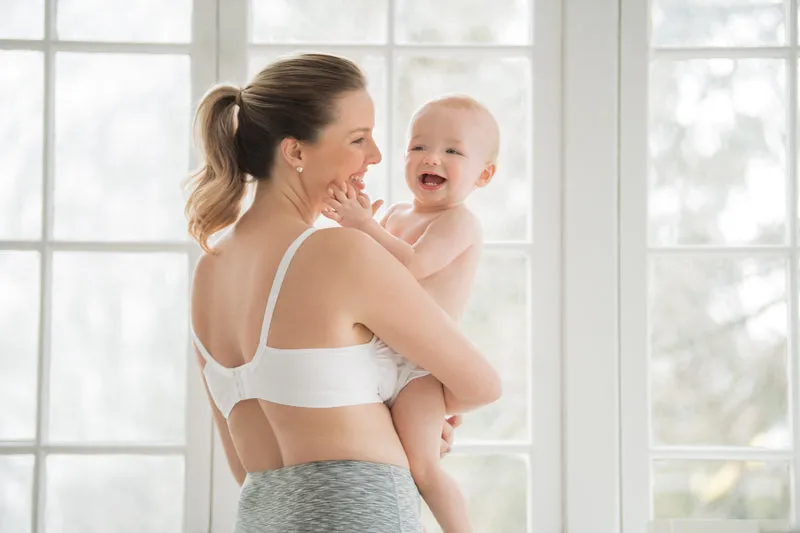 Medela Maternity & Nursing Bra White Medium