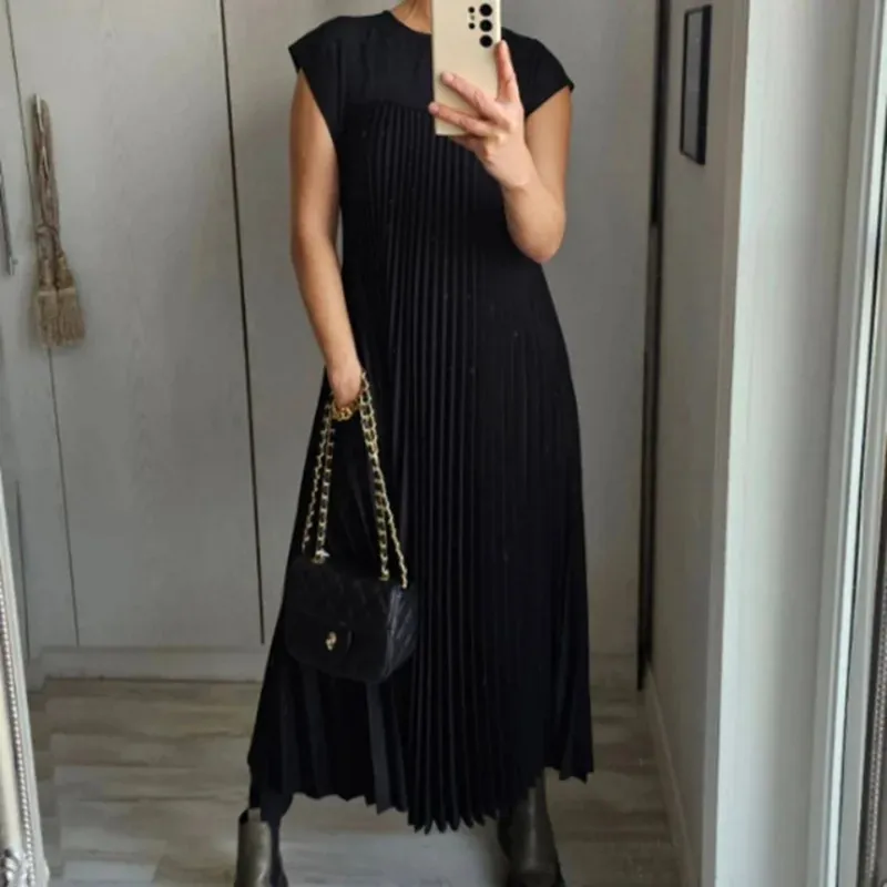 Mitra® | Light And Fresh Pleated Dress