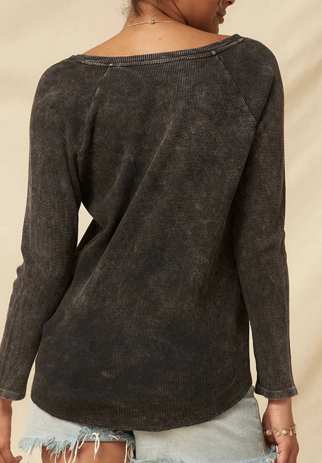 Nashville Vintage Split Neck