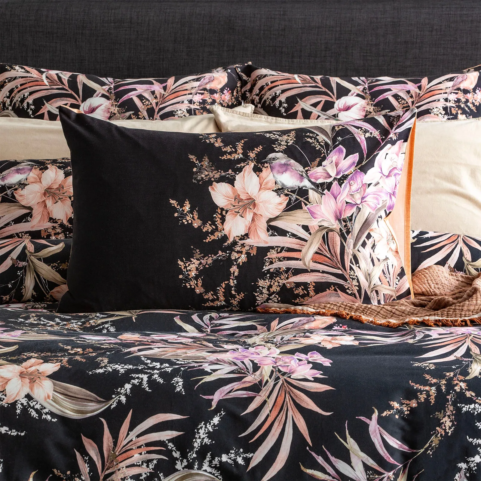 Renee Taylor 300 TC Cotton Reversible Quilt cover Set - Grevillea Onyx