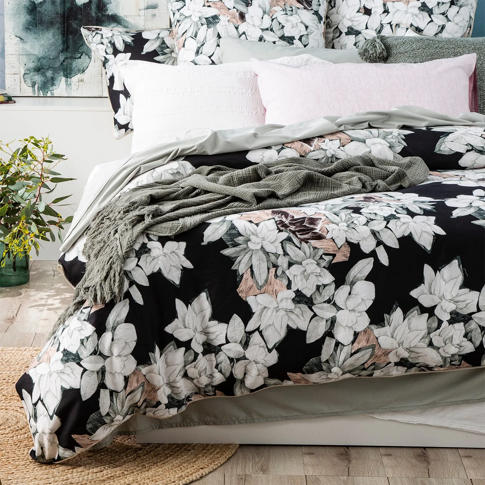 Renee Taylor 300 TC Cotton Reversible Quilt cover Set - Ivy