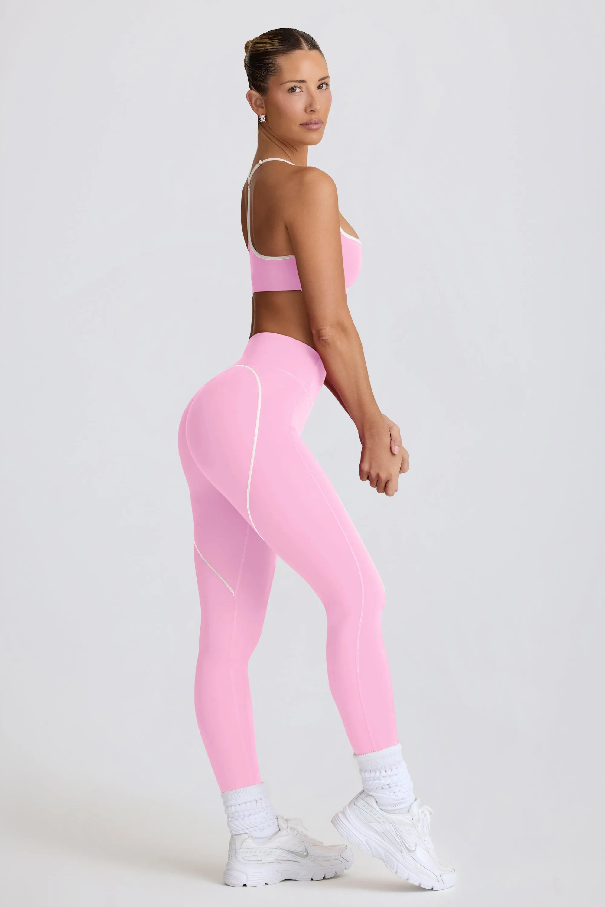 Soft Active Mid-Rise Leggings in Baby Pink
