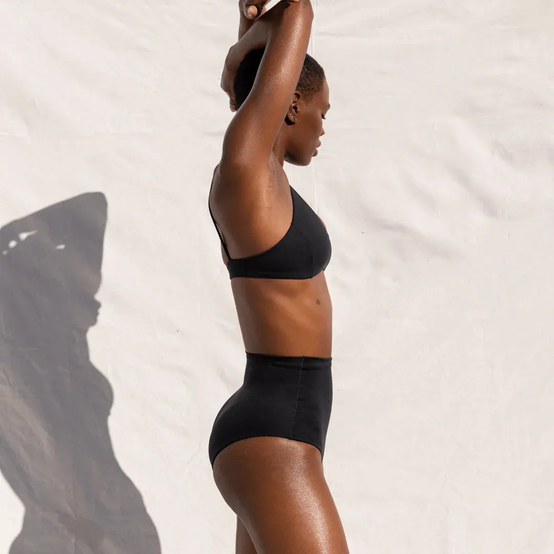 Sunday Top in Jet Black | Left On Friday