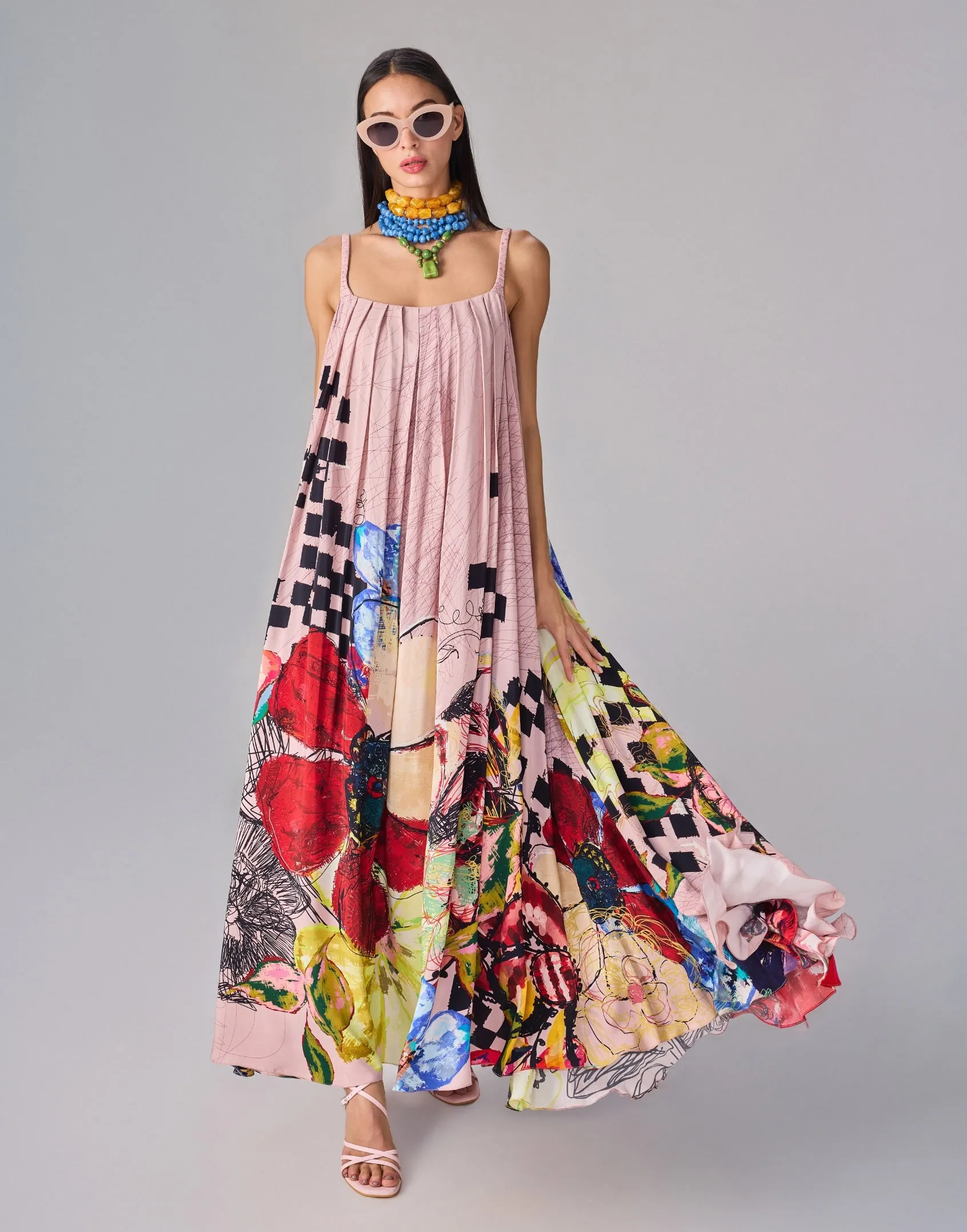 Swing light pink dress