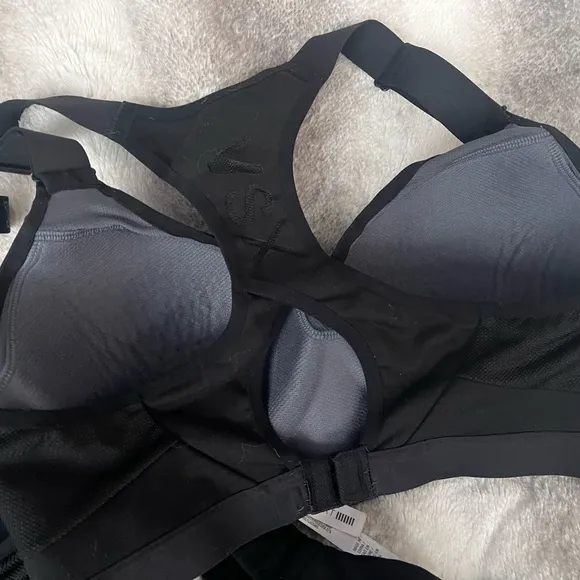 Victoria's Secret Black and Pink Bra Intimates 4 bras 34D-36C