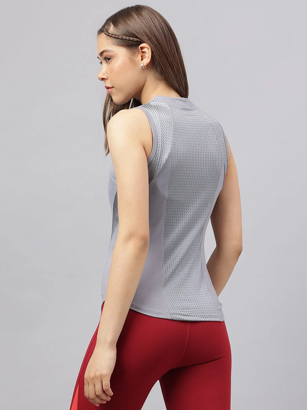 Women's front zipper sleeveless top